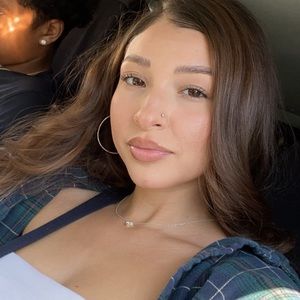 Meet your Posher, Jasmine